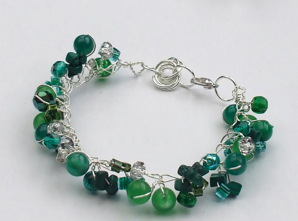 Twisted Wire and Bead Bracelet Twisted Wire and Bead Bracelet