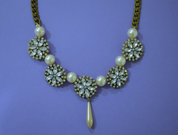 DIY Rhinestone and Pearl Statement Necklace DIY Rhinestone and Pearl Statement Necklace