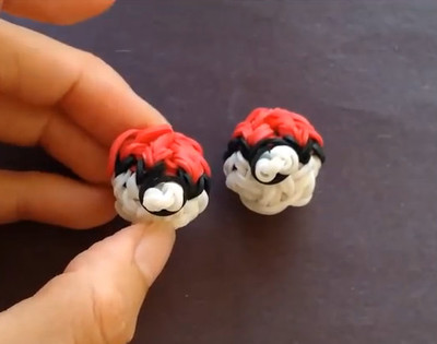 Rainbow Loom Pokeball