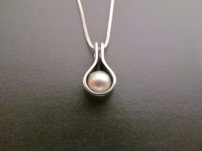 Tension Set Pearl Pendant