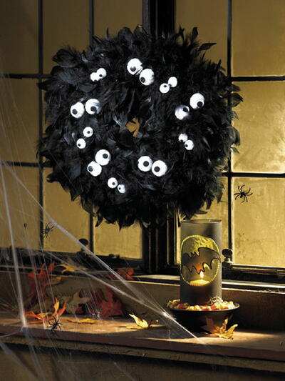 Spooky Eyes Wreath